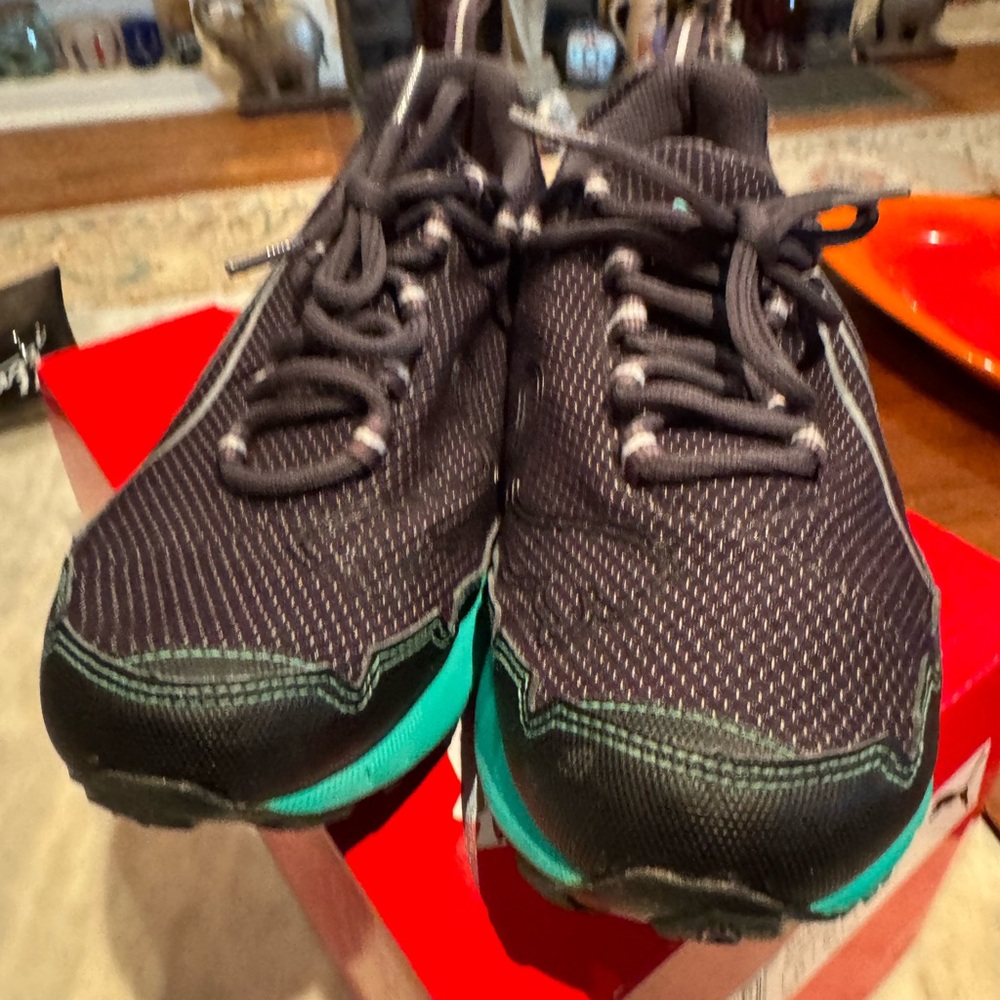Puma Stylish Black and Teal Athletic Shoes